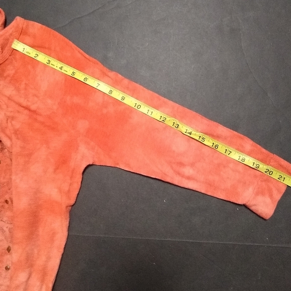 LUCKY BRAND orange graphic tee with grommets, L - Picture 14 of 14